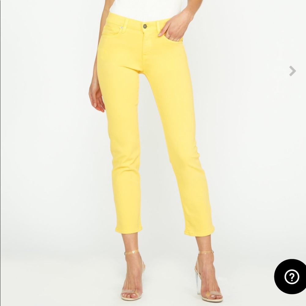 Hudson Nico Mid-Rise Straight Jean